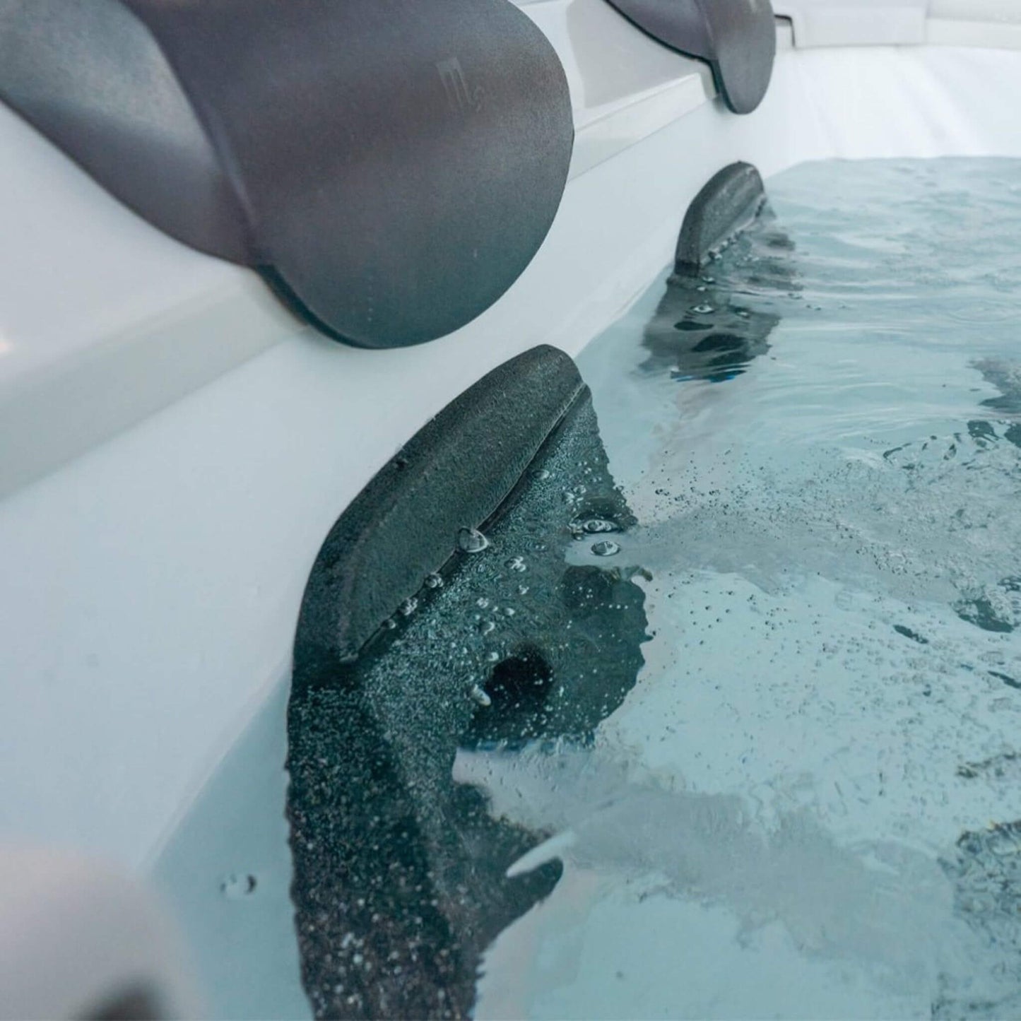 MSpa Oslo Supreme 6-Person Square Spa with LED Lights & App Control